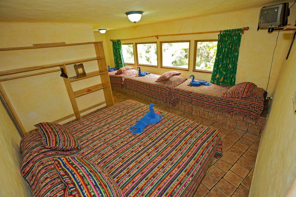 El Sano Banano Beachside Hotel مونتيزوما المظهر الخارجي الصورة